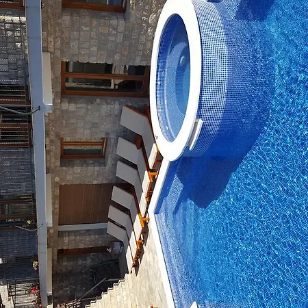 Apartment Stone House *