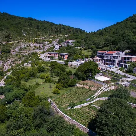 Apartment Stone House Budva